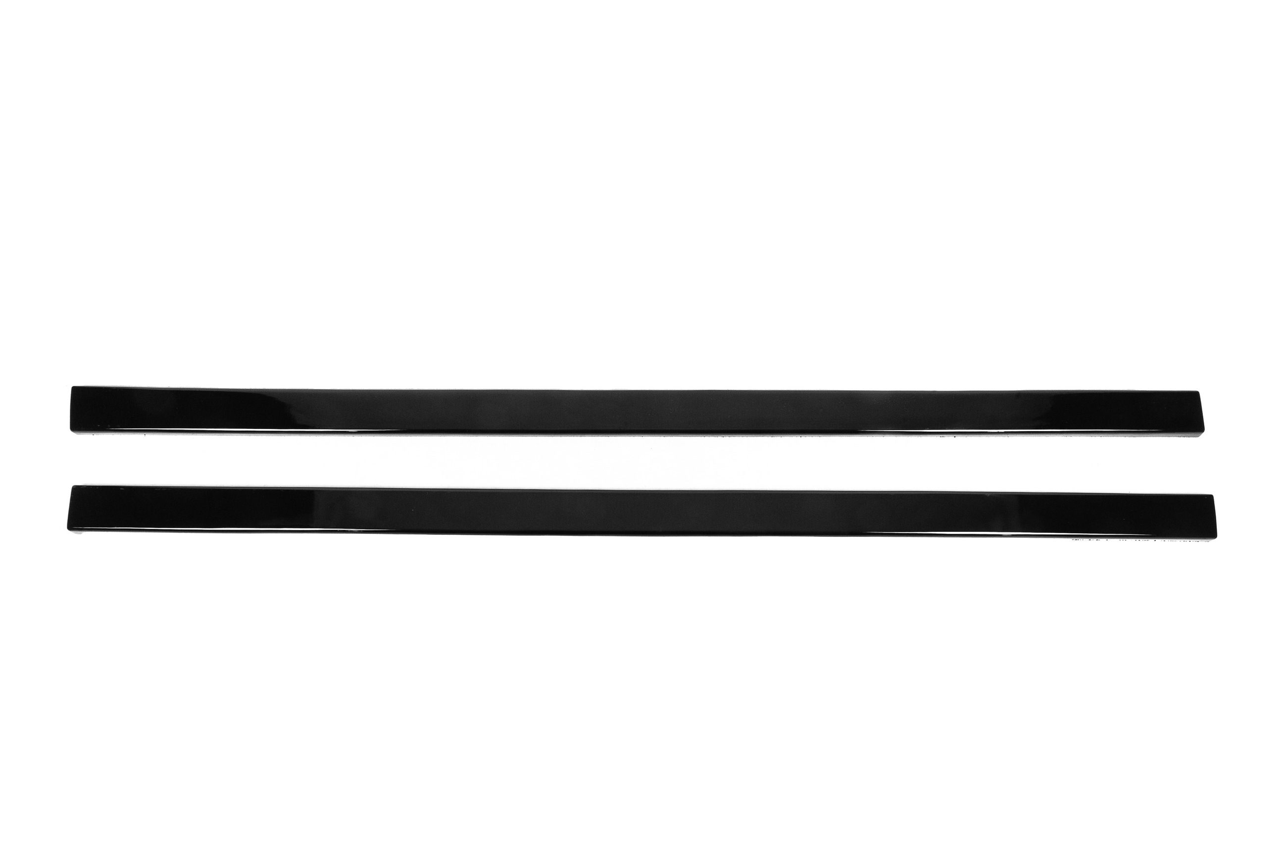 Універсальна накладки на бокові пороги DPT Lower Lip Black (чорний глянець)