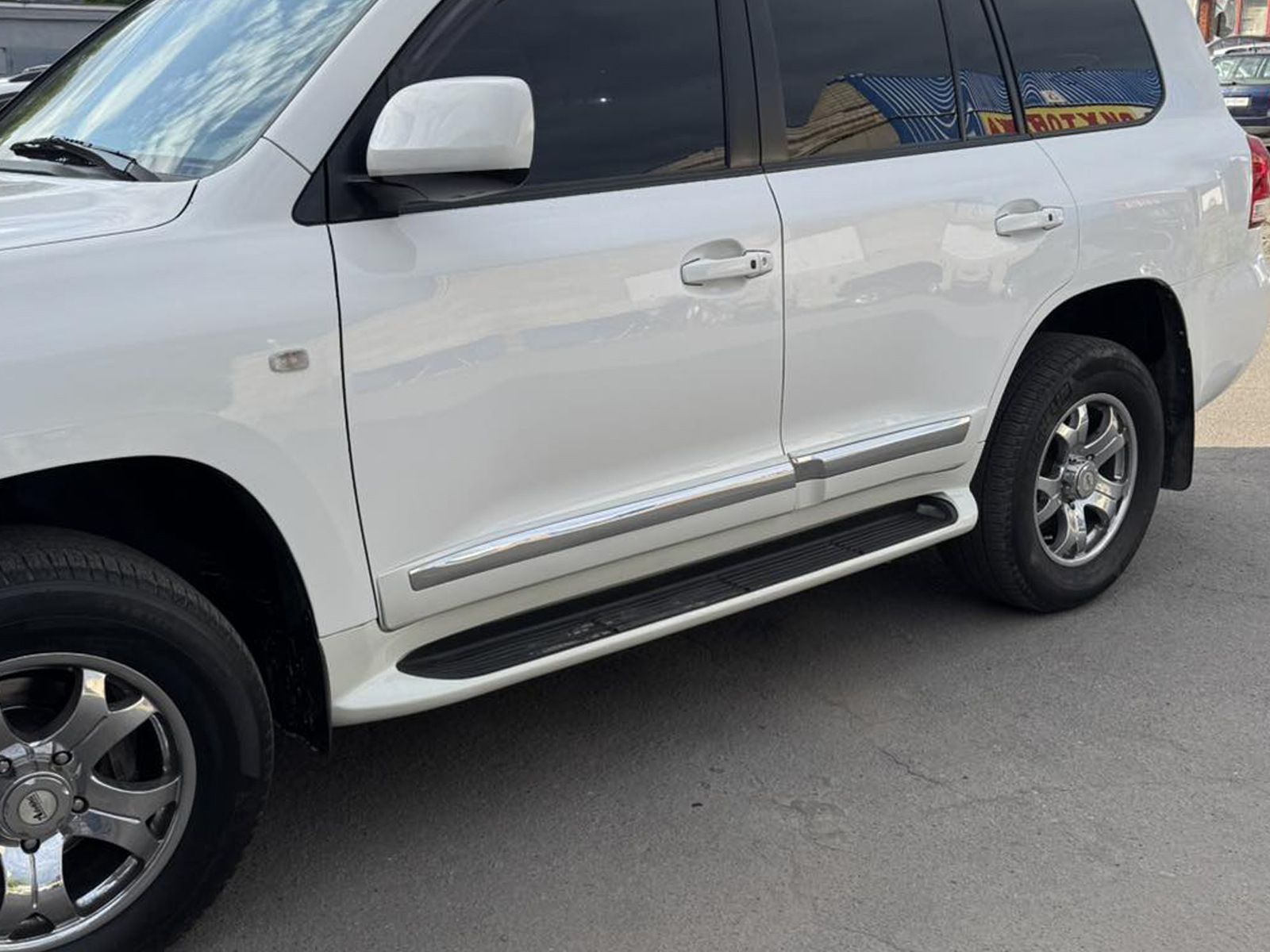 Бокові пороги V2 Білий колір для Lexus LX570/450d 2008-2022 рр - фото 8