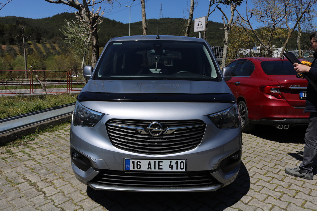 Дефлектор капоту (EuroCap) для Opel Combo 2019- рр - фото 4