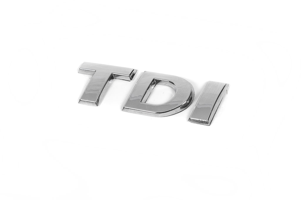 Напис Tdi (косою шрифт) TD - хром, I - червона - фото 3